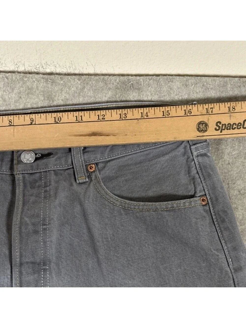 LEVI'S 501 Original Fit Jeans Men's 34 (32x31) Button Fly Gray Cotton Denim